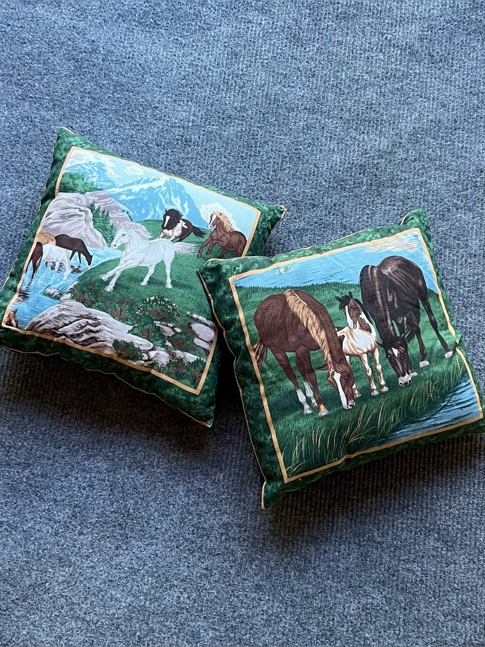 Vintage Horse Throw Pillow Set